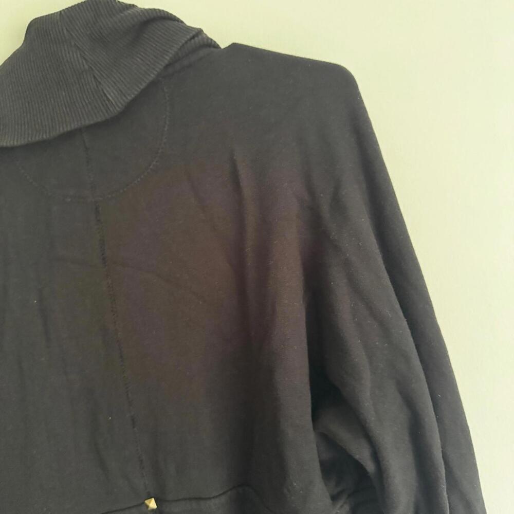 đ¤ Aritzia Wilfred Relaxed Diderot Cocoon Cardigan Sweater Black Studded - Picture 8 of 8